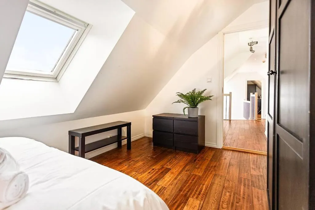 Large Seafront Penthouse With Four Bedrooms! 卑爾根 挪威